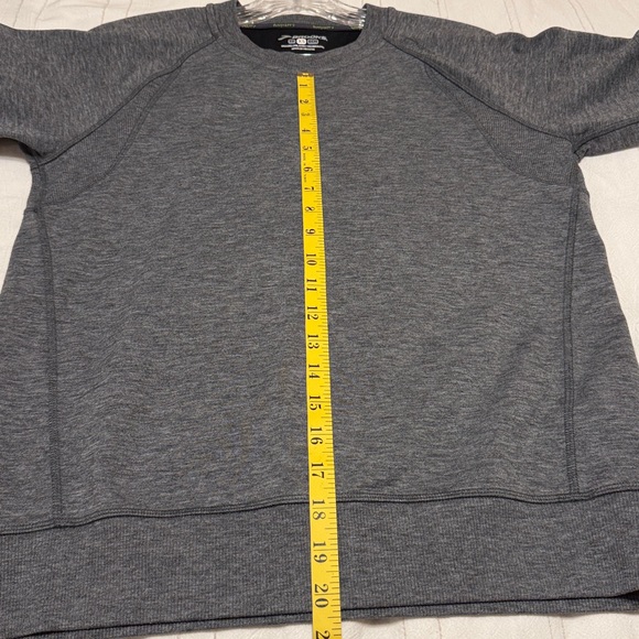 Brooks Men's Charcoal Crewneck Run Happy Top  XSmall - Picture 5 of 7